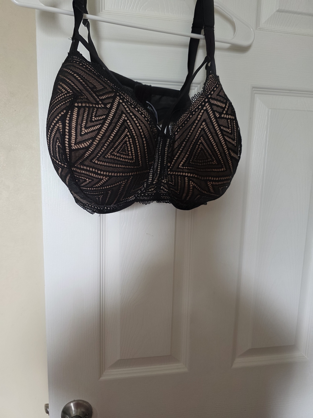Adore Me Black Geometric Lace Full-Coverage Bra